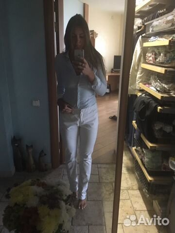 Белые брюки blumarine