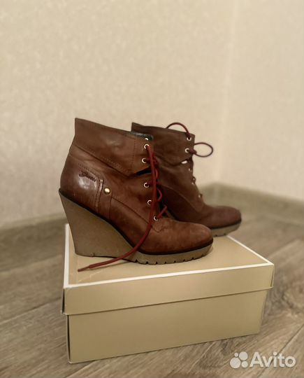 Ботильоны Guess