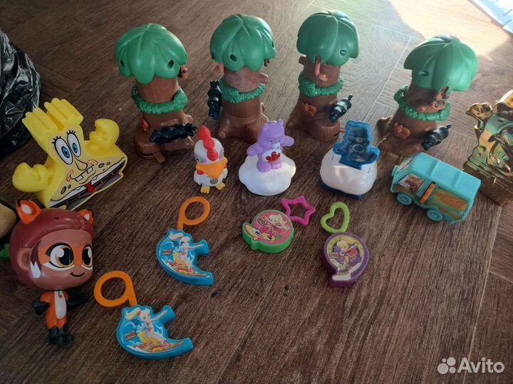 Игрушки из макдоналдса и бургер кинг