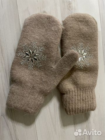 Варежки женские