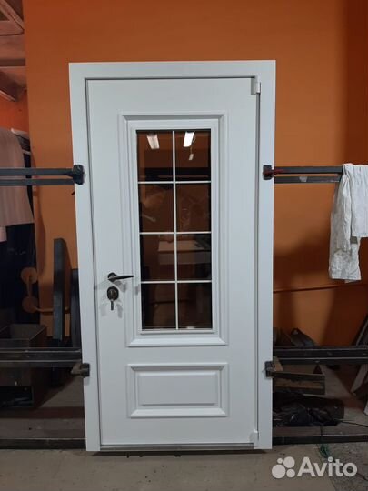 Дверь входная металлическая с терморазрывом