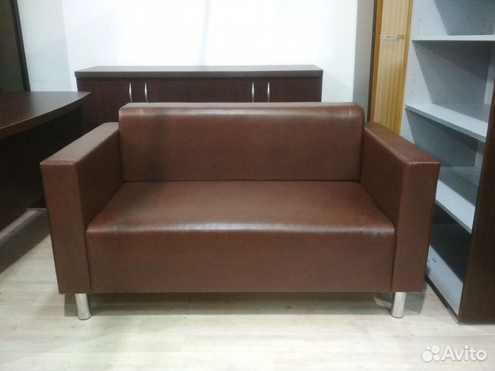 Диван офисный 2-местный (экокожа) Новый
