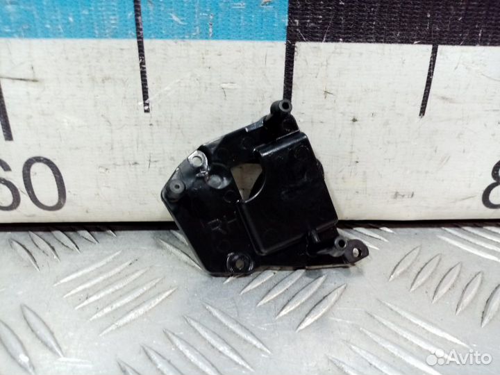 Б/У Кронштейн кнопок руля правый#001