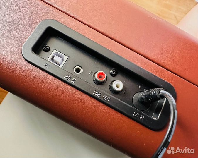 Проигрыватель Crosley CR6019D-BR коричнево-черный