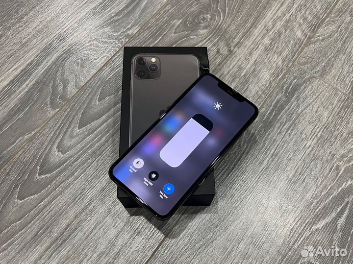 Телефон iPhone 11 Pro Max идеал, чек