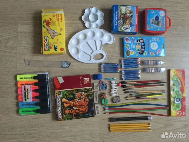 Блокноты,карандаши гибкие, планинг, фломастеры