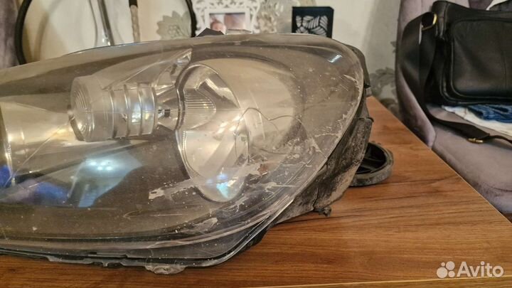 Фара левая на гольф 6
