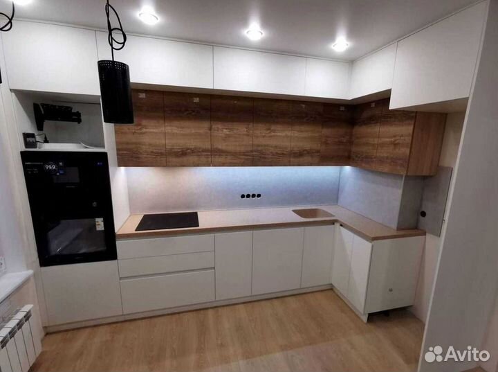 Кухонный гарнитур в современном стиле на заказ