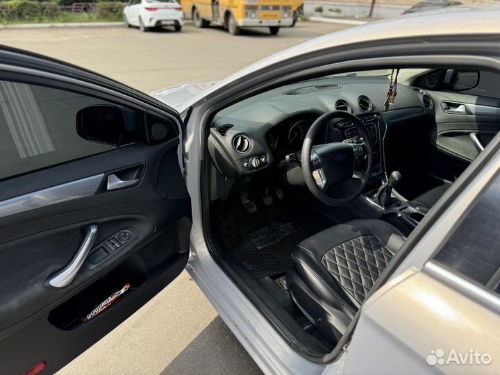 Ford Mondeo 1.6 МТ, 2011, 213 000 км