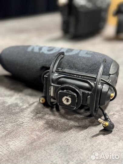 Микрофон Rode VideoMic Pro, накамерный