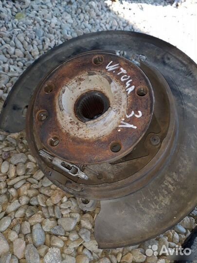 Задняя цапфа Volkswagen Touareg