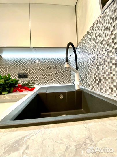 Угловая кухня на заказ. Фабрика