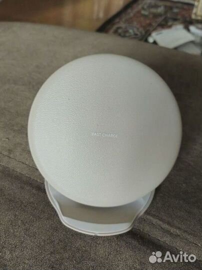 Беспроводная зарядка samsung ep-pg950