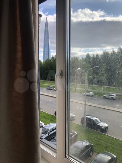 3-к. квартира, 53 м², 3/25 эт.