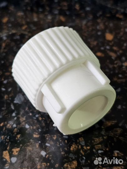 Полипропиленовая муфта 20х1/2