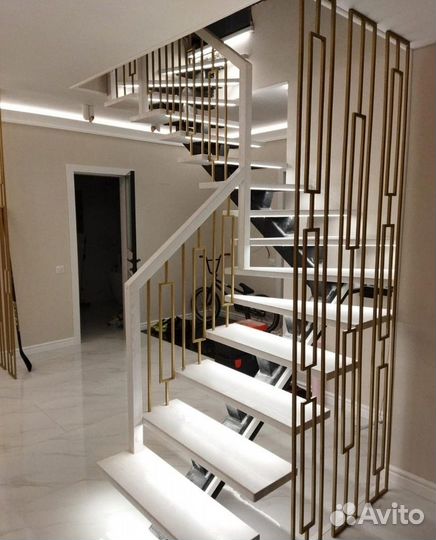 Лестница на второй этаж/изготовление лестниц