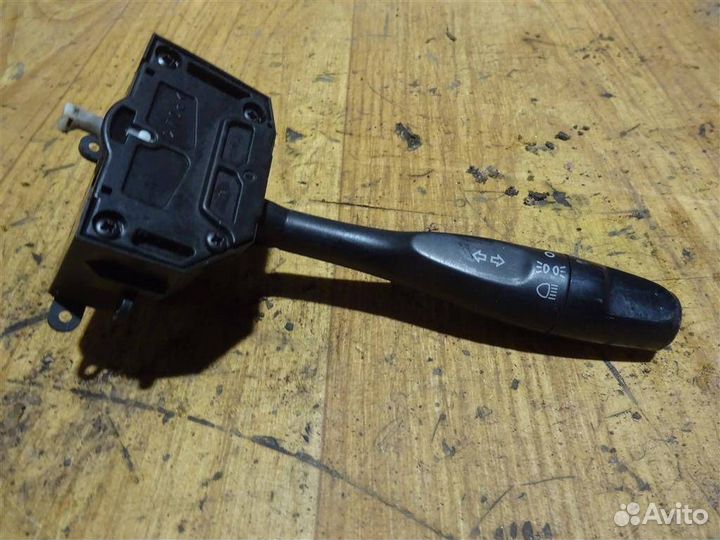 Переключатель поворотов подрулевой Mitsubishi Car