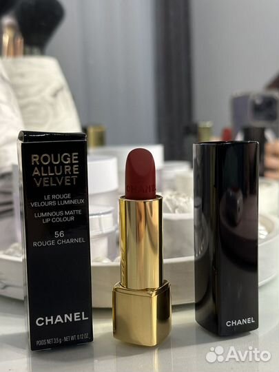 Помада Chanel rouge allure velvet