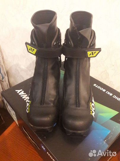 Лыжные ботинки Nordway RS skate JR 37 размер