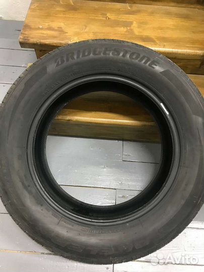 Bridgestone Dueler H/P Sport AS 245/60 R18