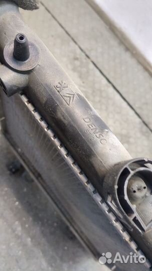 Радиатор охлаждения двигателя Peugeot 208