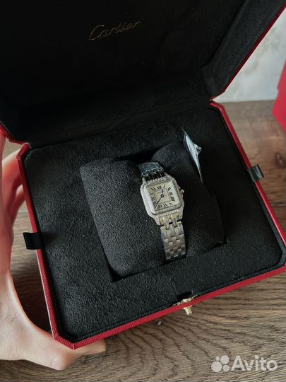 Чacы Сartiеr Panthеrе Smаll с камнями женские