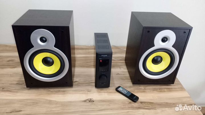 Microlab Pro 3 (колонки)