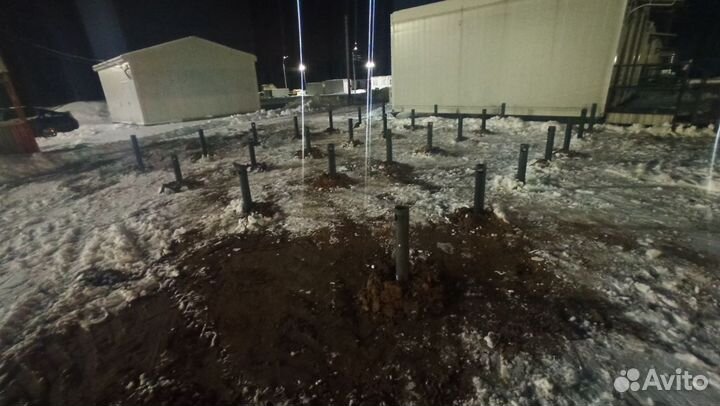 Фундамент винтовые сваи / Большой парк техники