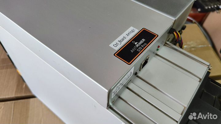 Antminer Asic майнер s19 pro 104th