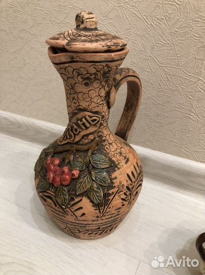 Глиняный кувшин