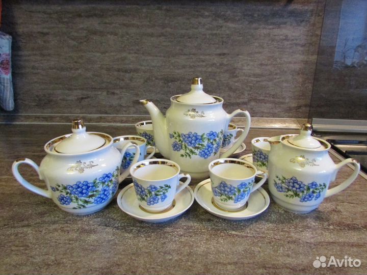 Кофейный фарфоровый сервиз