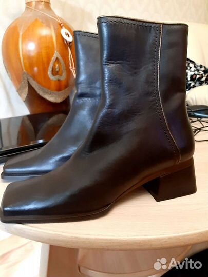 Ботинки женские 38 размера кожаные