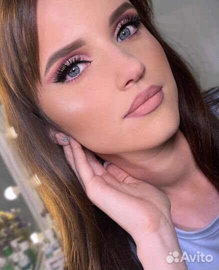 Визажист и мастер по прическам