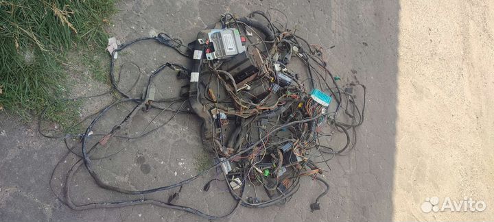 Подкапотная проводка на форд транзит 2001г