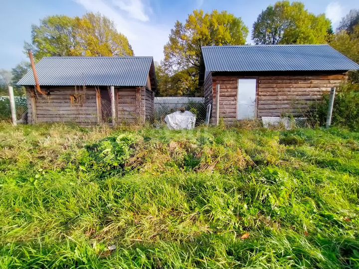 Дом 18 м² на участке 3 сот.