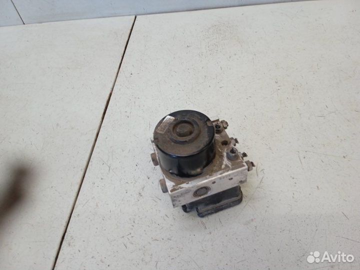 Блок ABS (насос) Renault Fluence 1.6 2011