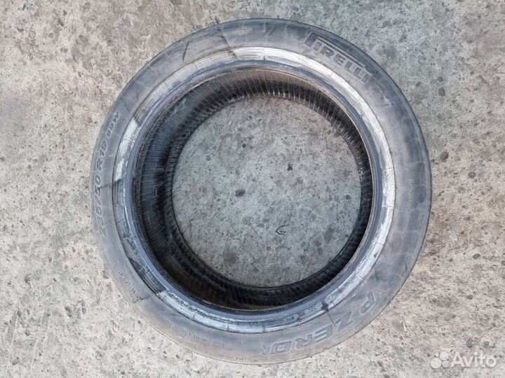 Pirelli P Zero 235/50 R19 101J