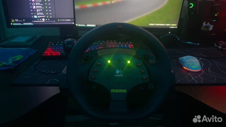Игровой руль logitech momo racing 900