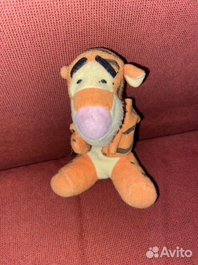 Из Макдональдса пакет и игрушки