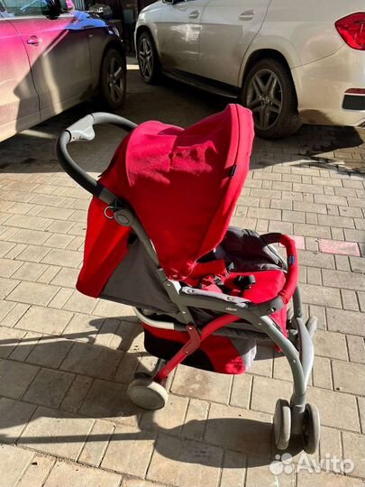Прогулочная коляска