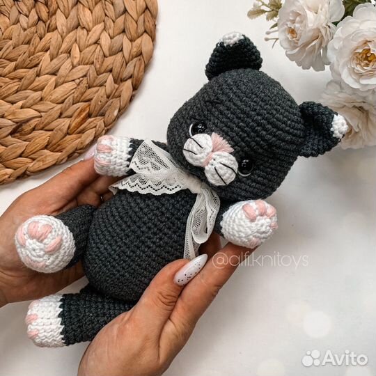 Вязаные игрушки ручной работы