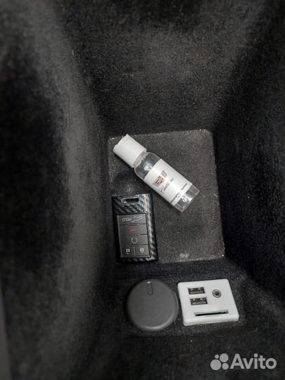 Консоль салона Cadillac SRX, 2013