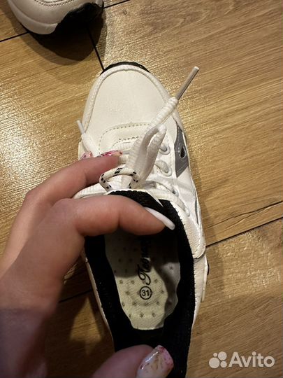 Кроссовки детские