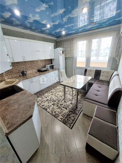 2-к. квартира, 67 м², 5/17 эт.