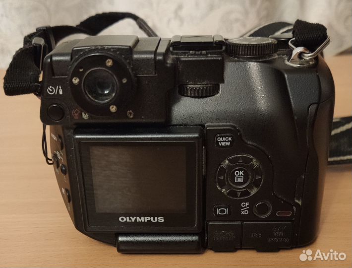 Цифровой фотоаппарат Olympus camedia C-8080