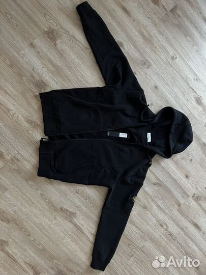 Зипка stone island