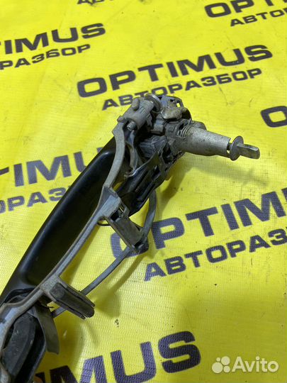 Ручка двери передняя левая Skoda Octavia A5