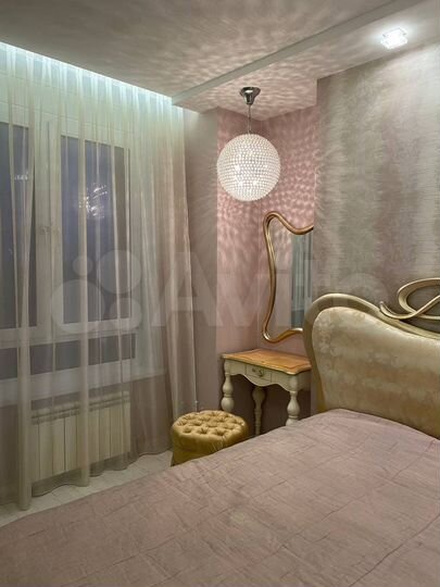 3-к. квартира, 90 м², 13/20 эт.