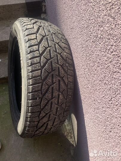 Tigar SUV Ice 215/60 R17 и 215/60 R17 100T