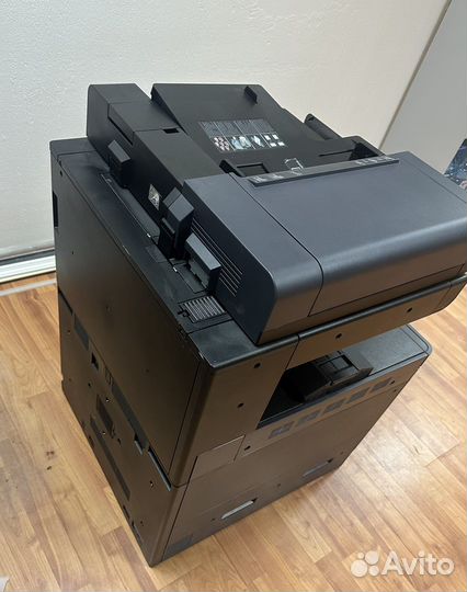 Принтер сканер копир лазерный цветной